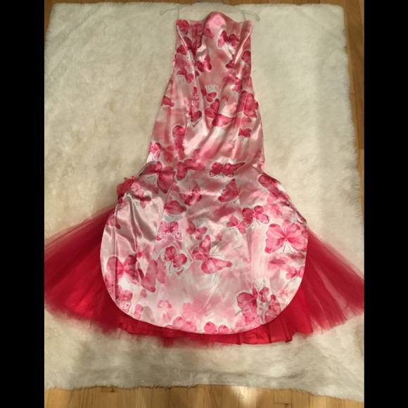 Vintage 2005 Hot Pink mermaid style strapless butterfly print gown with kickout - Picture 2 of 15